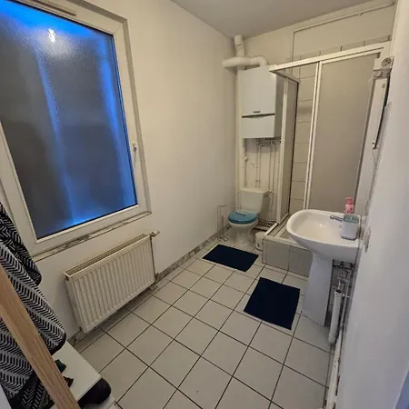 Appartement 2 *